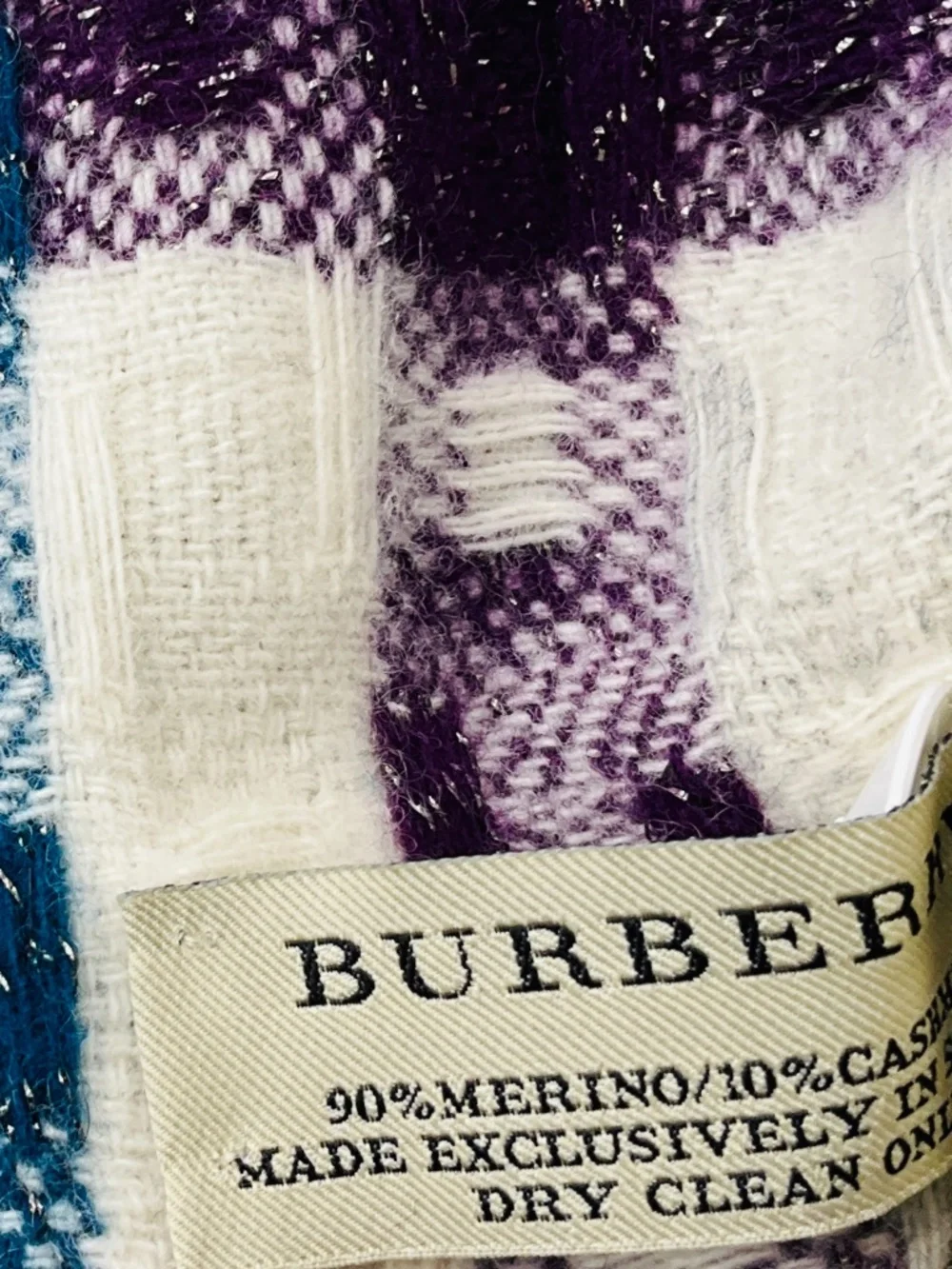 Burberry ivory blue